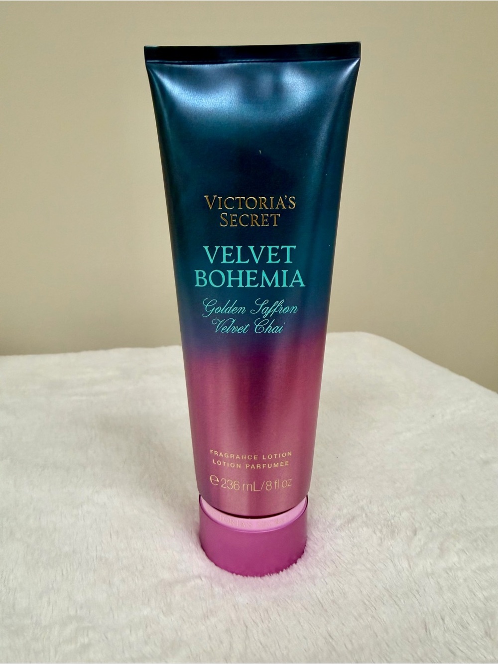 Victoria’s Secret Velvet Bohemia Lotion